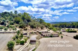 Potencial, varios edificios y vistas esplendidas! 785.000 €